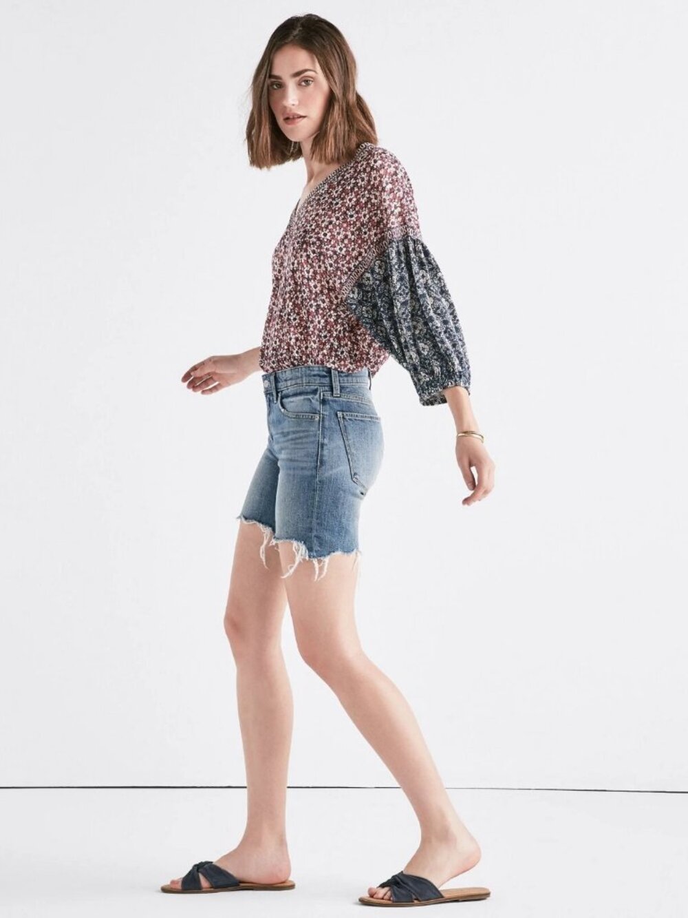 Lucky Brand Ava Mid Rise Light Blue Frayed Hem Denim Shorts Sz 14/32